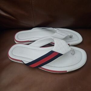 Gucci mens white Red Blue Guccissima leather flip-flop sandals 7.5 Authentic